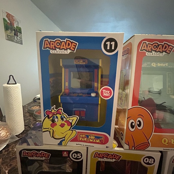 Blue and Red Gaming Consoles Collection - Picture 3 of 7